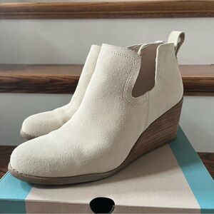 Tom’s Kallie Sahara Cream Wedge Ankle Boots